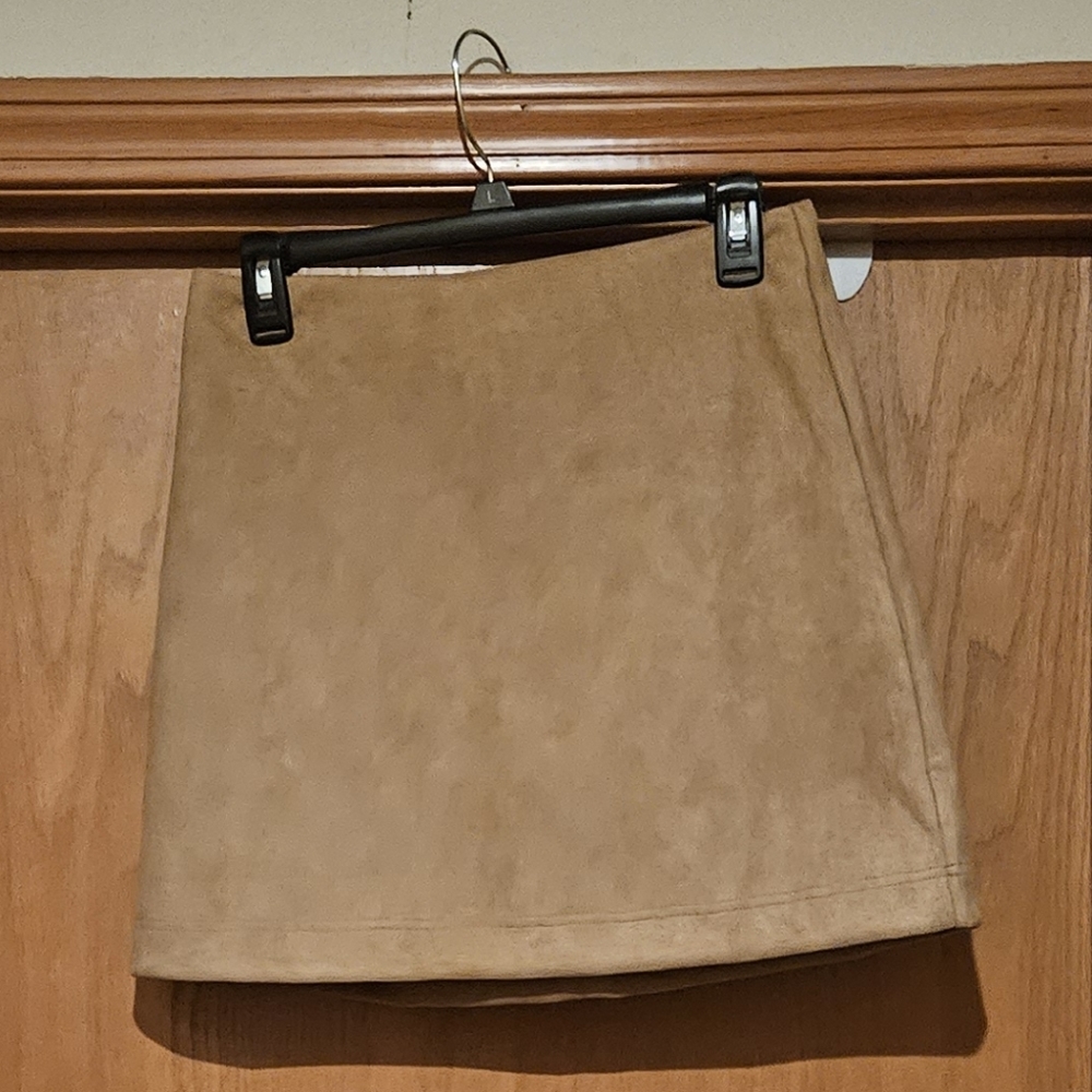 Pink Lady Tan Faux Suede Mini Skirt, Back Zip, Size Medium